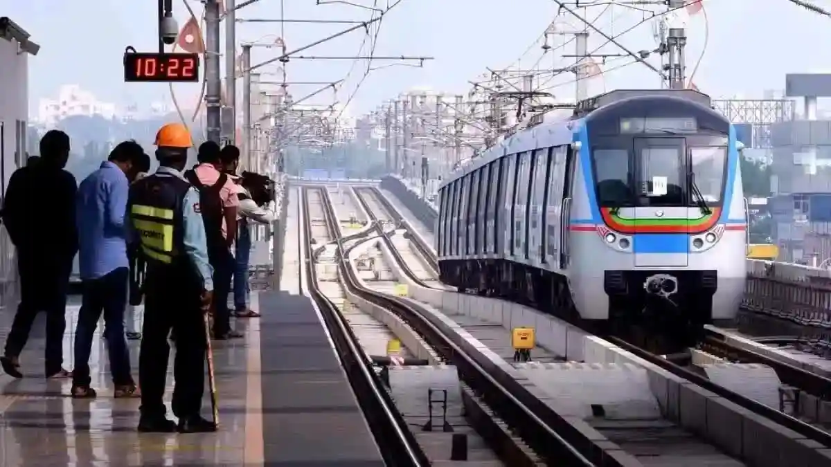 Metro Rail till  Kokapet Neopolis